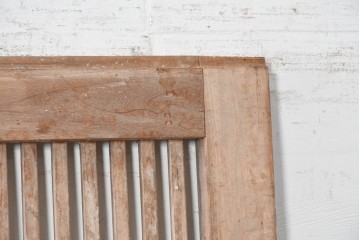 アンティーク建具　明治から大正期　細やかな縦格子と杢目豊かな板張りを組み合わせた蔵戸1枚　(R-091009)