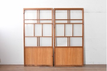 ヴィンテージ建具　昭和初期から昭和中期　大正ロマンデザイン　変わり格子とモールガラスが特徴のガラス戸2枚セット　(R-091010)
