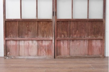 ヴィンテージ建具　昭和中期　マス目格子と腰板を組み合わせたガラス戸2枚セット　(R-091011)