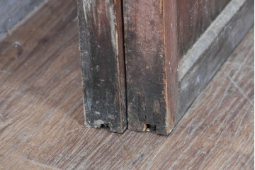ヴィンテージ建具　昭和中期　マス目格子と腰板を組み合わせたガラス戸2枚セット　(R-091011)