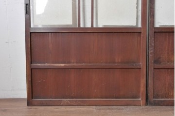 ヴィンテージ建具　昭和初期から昭和中期　マス目格子と腰板を組み合わせたシンプルなガラス戸2枚セット　(R-091012)