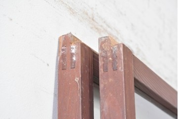 ヴィンテージ建具　昭和初期から昭和中期　マス目格子と腰板を組み合わせたシンプルなガラス戸2枚セット　(R-091012)
