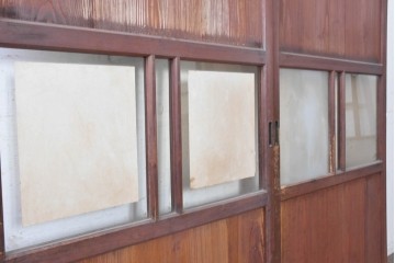 アンティーク建具　大正から昭和初期　ガラスが軽やかな印象を添えるガラス帯戸2枚セット　(R-091013)