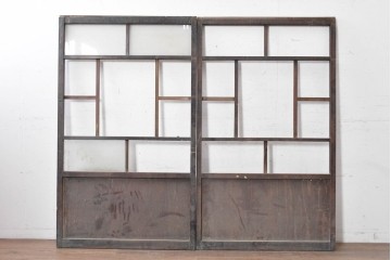 アンティーク建具　大正から昭和初期　大正ロマン　格子意匠が趣深い素朴な窓2枚セット　(R-091014)