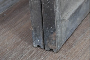 アンティーク建具　大正から昭和初期　大正ロマン　格子意匠が趣深い素朴な窓2枚セット　(R-091014)