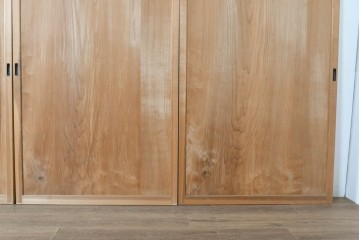 アンティーク建具　昭和初期から昭和中期　豊かな木目を楽しめるシンプルな板戸4枚セット　(R-091015)