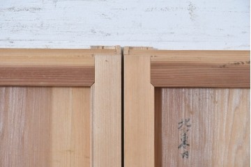 アンティーク建具　昭和初期から昭和中期　豊かな木目を楽しめるシンプルな板戸4枚セット　(R-091015)
