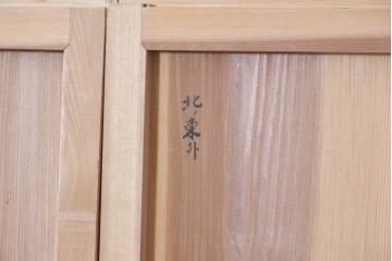 アンティーク建具　昭和初期から昭和中期　豊かな木目を楽しめるシンプルな板戸4枚セット　(R-091015)