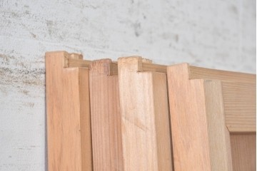 アンティーク建具　昭和初期から昭和中期　豊かな木目を楽しめるシンプルな板戸4枚セット　(R-091015)
