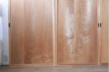 アンティーク建具　昭和初期から昭和中期　豊かな木目を楽しめるシンプルな板戸4枚セット　(R-091016)