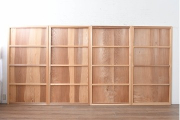 アンティーク建具　昭和初期から昭和中期　豊かな木目を楽しめるシンプルな板戸4枚セット　(R-091016)