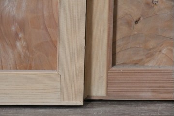 アンティーク建具　昭和初期から昭和中期　豊かな木目を楽しめるシンプルな板戸2枚セット　(R-091017)