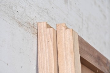 アンティーク建具　昭和初期から昭和中期　豊かな木目を楽しめるシンプルな板戸2枚セット　(R-091017)