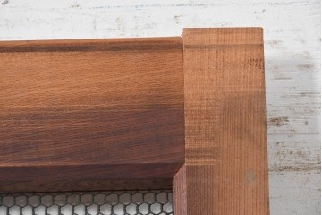 アンティーク建具　明治から大正期　総欅(ケヤキ)材　巾着型の飾り金具が印象的なきつね格子蔵戸1枚　(R-091018)