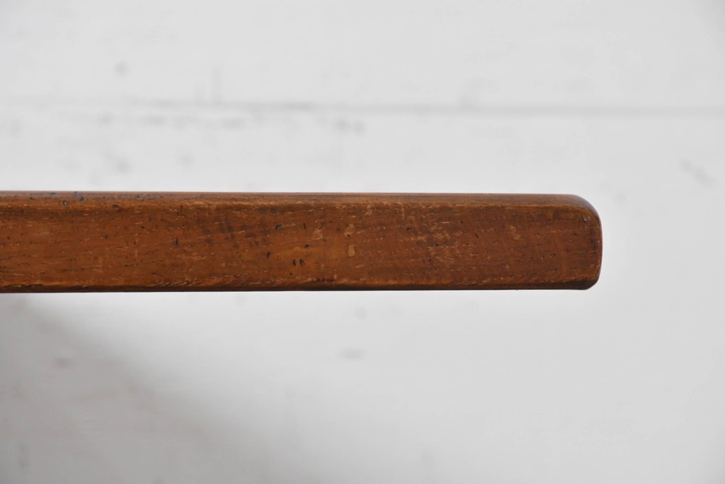 中古　スペイン　VARO,S.A. VALENTI(バロッサバレンティ)　クラシカルなダイニングテーブル　定価約105万円　(R-091020)