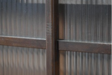 和製ヴィンテージ　昭和中期から後期　モールガラス　すっきりとした縦長の本箱　(R-091021)
