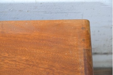 和製ヴィンテージ　楠材　花柄の扉が愛らしい昭和レトロな文机　(R-091023)