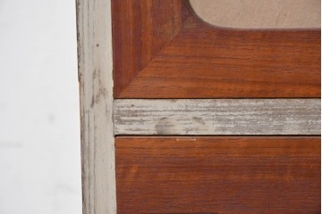 和製ヴィンテージ　昭和レトロ　かわいいデザインの収納棚　(R-091024)