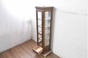 中古　美品　希少な廃番品　maruni(マルニ木工)　地中海ロイヤルシリーズ(ROYAL)　縦型キュリオケース　定価約56万円　(R-091028)