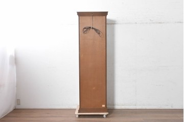 中古　美品　希少な廃番品　maruni(マルニ木工)　地中海ロイヤルシリーズ(ROYAL)　縦型キュリオケース　定価約56万円　(R-091028)