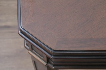 中古　maruni(マルニ木工)　地中海ロイヤルシリーズ(ROYAL)　細部まで意匠が施されたダイニングテーブル　定価約26万円　(R-091029)