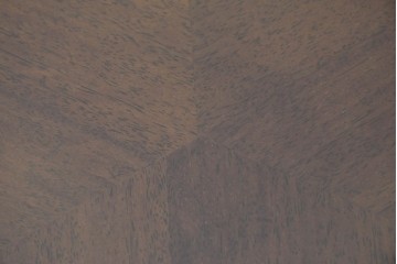 中古　美品　マルニ木工(maruni)　地中海ロイヤルシリーズ(ROYAL)　彫り装飾と天板の木目が上品なラウンドサイドテーブル　定価約14万円　(R-091031)