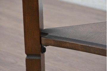 中古　美品　マルニ木工(maruni)　地中海ロイヤルシリーズ(ROYAL)　彫り装飾と天板の木目が上品なラウンドサイドテーブル　定価約14万円　(R-091031)