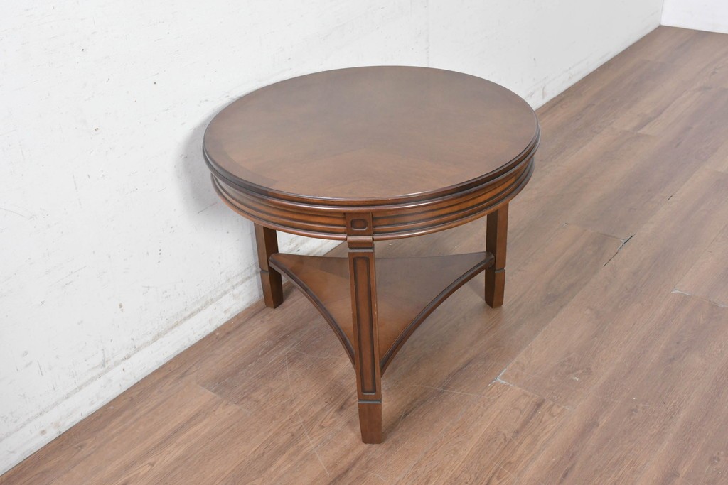 中古　美品　マルニ木工(maruni)　地中海ロイヤルシリーズ(ROYAL)　彫り装飾と天板の木目が上品なラウンドサイドテーブル　定価約14万円　(R-091032)