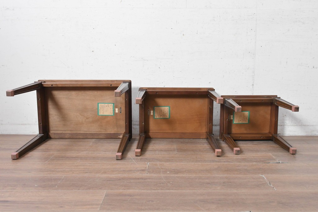 中古　美品　マルニ木工(maruni)　地中海ロイヤルシリーズ(ROYAL)　木目模様とライン装飾が美しいネストテーブル　定価約22万円　(R-091033)