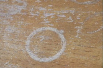 和製ヴィンテージ　昭和中期　ナラ材　あたたかみのある木色と曲線的な脚がレトロなサイドテーブル　(R-091034)