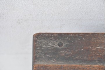 和製アンティーク　大正期から昭和初期　欅(ケヤキ)材　大正ロマンなデザインが趣深い茶箪笥　(R-091041)