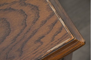 中古　COUNTRY HOUSE(カントリーハウス)　クラシカルな佇まいのキャスター付き3段サイドワゴンチェスト　(R-091044)　