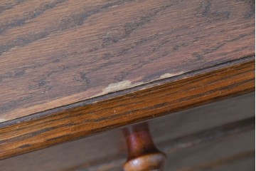 中古　COUNTRY HOUSE(カントリーハウス)　クラシカルな佇まいのキャスター付き3段サイドワゴンチェスト　(R-091044)　