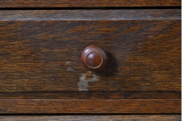 中古　COUNTRY HOUSE(カントリーハウス)　クラシカルな佇まいのキャスター付き3段サイドワゴンチェスト　(R-091044)　