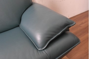 中古　美品　NICOLETTI HOME(ニコレッティ・ホーム)　Success(サクセス)　曲線的なフォルムとブルーグリーンの本革張りがモダンなシェーズロング　定価約60万円　(R-091048)