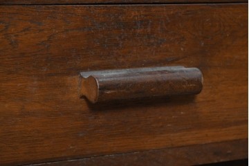 和製アンティーク　昭和初期から昭和中期　素朴な佇まいの引き出し付きサイドキャビネット　(R-091052)