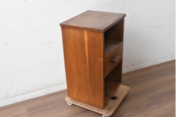 和製アンティーク　昭和初期から昭和中期　素朴な佇まいの引き出し付きサイドキャビネット　(R-091053)