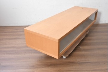 中古　ドイツ製　MOLLER DESIGN(モラー・デザイン)　ガラス引き戸のロングテレビボード　定価約30万円　(R-091054)