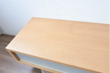 中古　ドイツ製　MOLLER DESIGN(モラー・デザイン)　ガラス引き戸のロングテレビボード　定価約30万円　(R-091054)