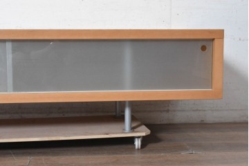 中古　ドイツ製　MOLLER DESIGN(モラー・デザイン)　ガラス引き戸のロングテレビボード　定価約30万円　(R-091054)