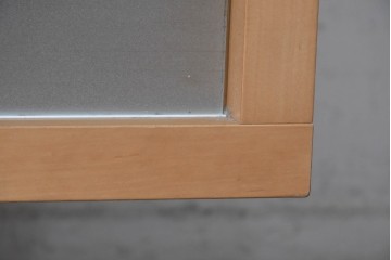 中古　ドイツ製　MOLLER DESIGN(モラー・デザイン)　ガラス引き戸のロングテレビボード　定価約30万円　(R-091054)