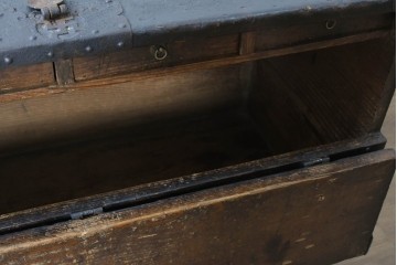アジアンアンティーク　明治期　重厚な金具使いが目を引くバンダチ　(R-091056) 　