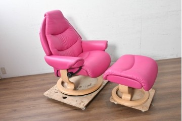 中古　美品　EKORNES(エコーネス)　Stressless(ストレスレス)　ボイジャー　鮮やかなピンクが印象的なリクライニングチェアとオットマンのセット　定価約43万円　(R-091057)