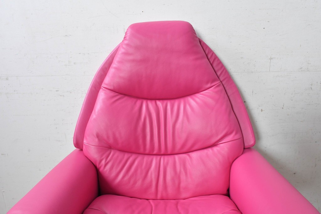 中古　美品　EKORNES(エコーネス)　Stressless(ストレスレス)　ボイジャー　鮮やかなピンクが印象的なリクライニングチェアとオットマンのセット　定価約43万円　(R-091057)