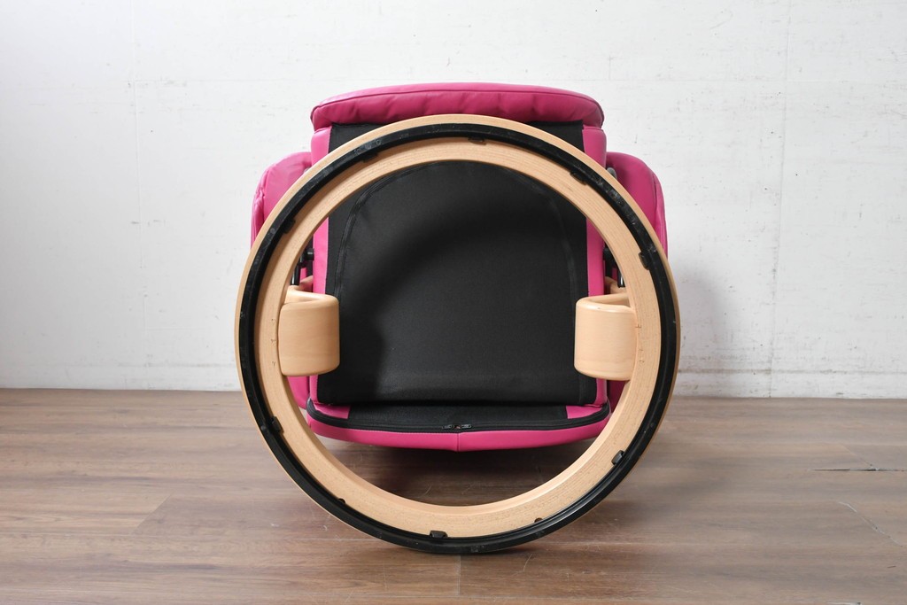 中古　美品　EKORNES(エコーネス)　Stressless(ストレスレス)　ボイジャー　鮮やかなピンクが印象的なリクライニングチェアとオットマンのセット　定価約43万円　(R-091057)