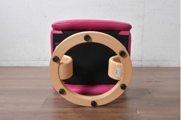 中古　美品　EKORNES(エコーネス)　Stressless(ストレスレス)　ボイジャー　鮮やかなピンクが印象的なリクライニングチェアとオットマンのセット　定価約43万円　(R-091057)