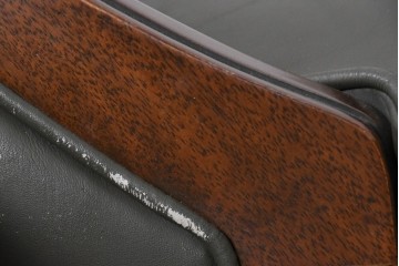 中古　美品　希少な廃番品　maruni(マルニ木工)　地中海ロイヤルシリーズ(ROYAL)　本革　木製脚がクラシカルなキャスター付きダイニングチェア4脚セット　定価(4脚合計)約68万円　(R-091059)