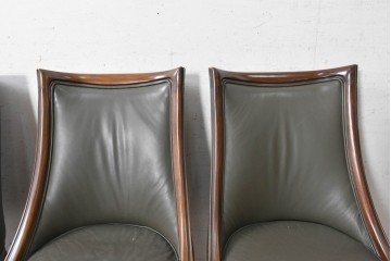 中古　美品　希少な廃番品　maruni(マルニ木工)　地中海ロイヤルシリーズ(ROYAL)　本革　木製脚がクラシカルなキャスター付きダイニングチェア4脚セット　定価(4脚合計)約68万円　(R-091059)