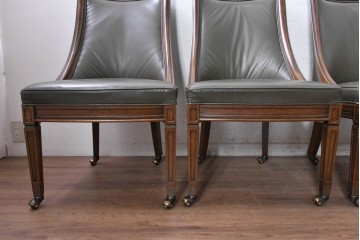 中古　美品　希少な廃番品　maruni(マルニ木工)　地中海ロイヤルシリーズ(ROYAL)　本革　木製脚がクラシカルなキャスター付きダイニングチェア4脚セット　定価(4脚合計)約68万円　(R-091059)