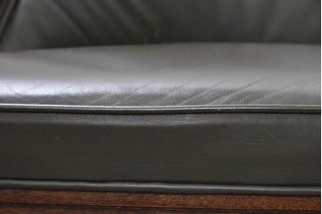 中古　美品　希少な廃番品　maruni(マルニ木工)　地中海ロイヤルシリーズ(ROYAL)　本革　木製脚がクラシカルなキャスター付きダイニングチェア4脚セット　定価(4脚合計)約68万円　(R-091059)